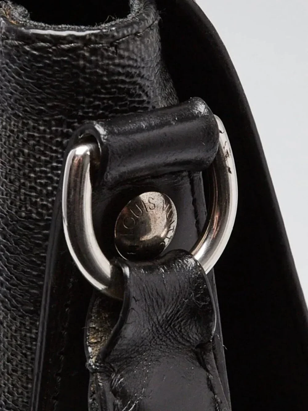 Louis Vuitton Damier Graphite Canvas Daniel MM Messenger Bag